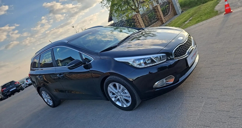 Kia Ceed cena 32900 przebieg: 218000, rok produkcji 2013 z Bartoszyce małe 232